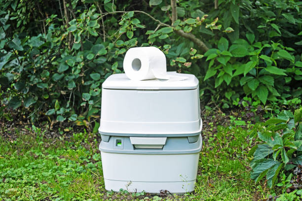 Best Portable toilet rental cost  in Harrisville, WV